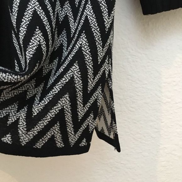 Exclusively Misook Knit Zig Zag Print Quality Knit Cardigan Sweater Sm/M… - Picture 3 of 7